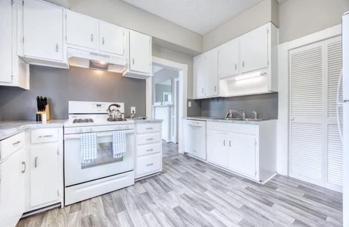 Columbus House | Near Parks Downtown & Riverwalk Midtown Muse Sleeps 14