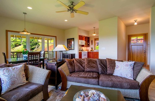 Pauwela Cottage | Nestle Into Your Private Cottage After a Busy Day. Enjoy the Hottub - Permitted