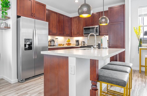 Makaha Valley House | New 4br home 5 min from the beach-Paradise escape