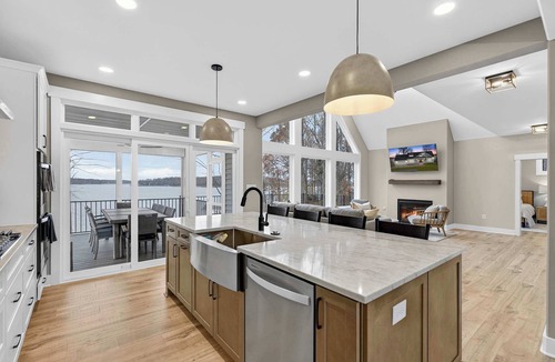 Bumpass House | NEW 5BR Lakefront Lake Anna, Beach, Dock, Views
