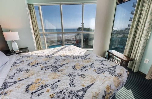 Downtown Myrtle Beach Condo | New Amazing Corner, Amazing Views, Honeymoon Suite