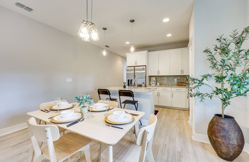 Southbank House | New-Build Jacksonville Townhome w/Private Yard!