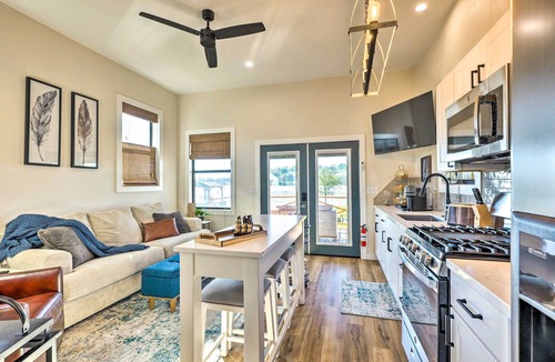 Willis Cabin | New-Build Waterfront Cabin, Lake Conroe