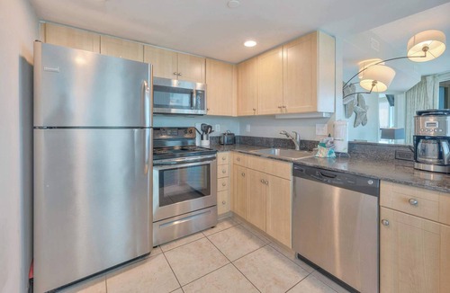 Downtown Myrtle Beach Condo | New Corner Suite, Direct Ocean & City Views,Glass!