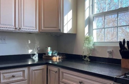 Deanwood House | New! Cozy Chateau in NE DC - 6 Miles to Monuments!
