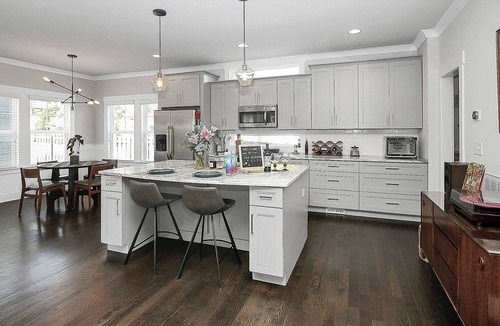 North Charlotte House | NEW! Gorgeous Quiet Convenient Craftsman Family Friendly ~Pets Allowed~
