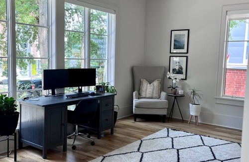 Chantilly House | New Home w/pool & hot tub minutes from downtown