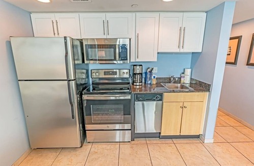 Downtown Myrtle Beach Condo | New Honey Moon Suite, 1BR Direct Oceanfront, Pools