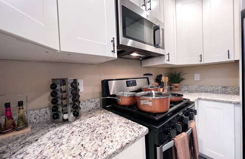 Norcross House | NEW! King Bed, Fire Place, Near ATL W/Patio