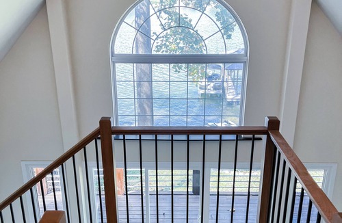 Troutman House | NEW! Lake Front House,Private Dock,Kayaks,Beach