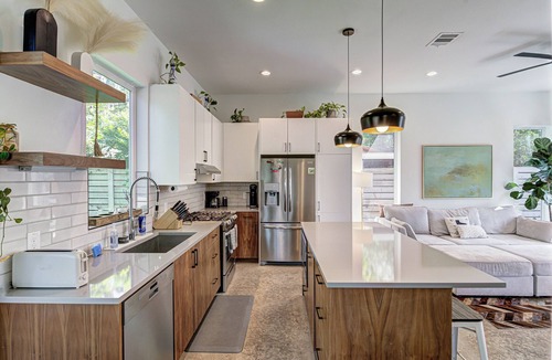 Govalle House | NEW Listing ! East Austin Home W/Pool & Patio