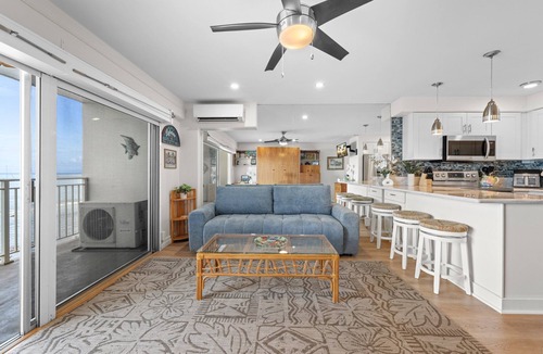 Historic Lahaina Front Street Condo | New Listing! Heart of Lahaina, an Oceanfront stay