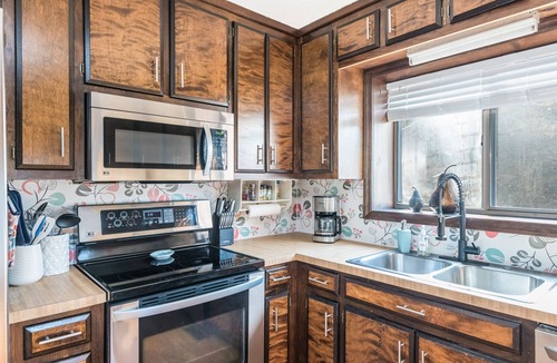 Jasper Villa | New listing! Princess and the pea.