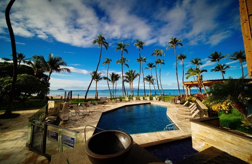 Kihei Condo | New Luxury Remodel, Ocean End, On the Beach! 5-STAR Luxury Condo In Resort