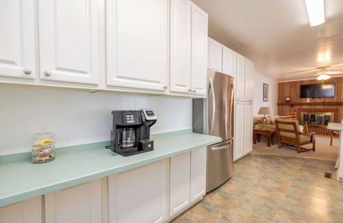 Ebony House | New! Main Lake View, Pet-Friendly, Firepit, Dock