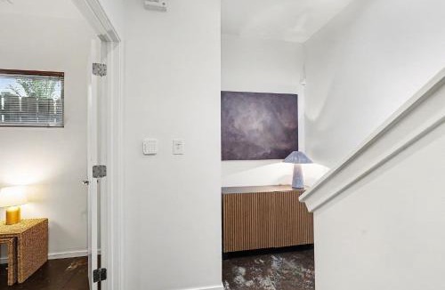 Third Ward House | New! Minutes to Uptown CLT w King Suites