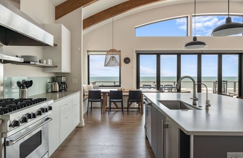 Carolina Beach House | New! Pool! Sleeps 14, Sol de Mar Beach, huge views, modern, duplex unit A
