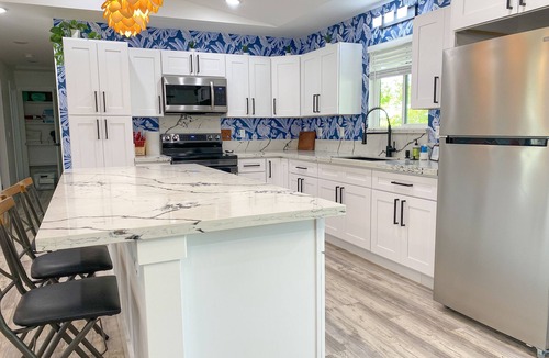 Ainaloa House | Newly-built dog-friendly home with large yard, shaded patio, & washer/dryer