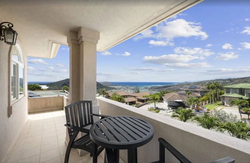 Kamehame Ridge House | NEWLY REMODELED Mansion with Central A/C, Pool & Jacuzzi overlooking the Ocean