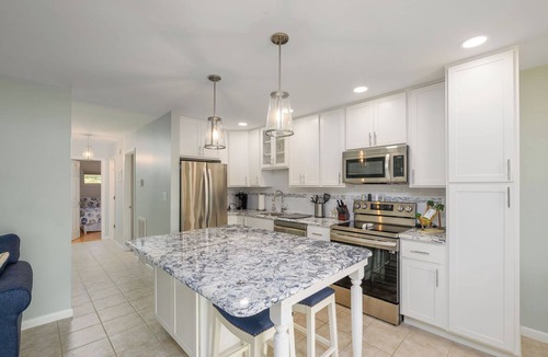 Bethany Beach Condo | Newly remodeled! Steps from the beach. Ocean block. Tower Shores.