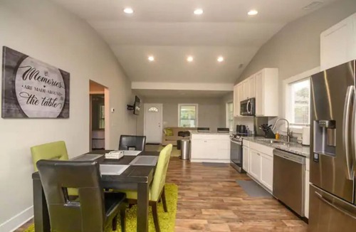 Rock Hill House | Newly Renovated 3BR/2BA Cozy Home Away from Home