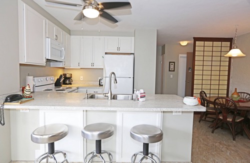 Kailua-Kona Condo | 🌴Newly updated ocean view condo located close to the ocean🌴