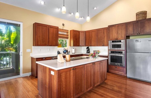 Keauhou House | 🏖️Next to Keauhou Bay! | Concierge Included | Large Private Pool & Lanai