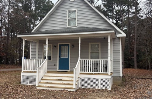 Dutton House | Nice 3-bedroom house with AC in peaceful Hartfield