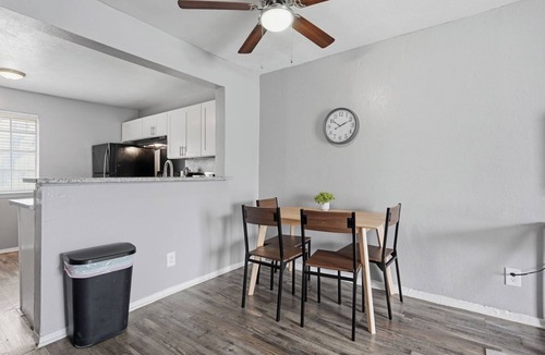 South Arlington Apartment | Nice and cozy 2BR townhome with full kitchen
