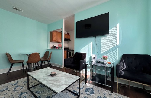 Anacostia Apartment | NICE Cozy APT 4-Bedroom 5-Beds Easy Parking
