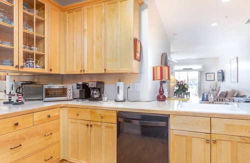 Folly Beach Condo | nOcean View Beachwalk Villa-Center of Everything CLOSE TO BEACH , PIER, DINING