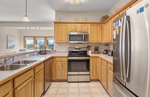 Manteo Condo | North Bay Retreat: Waterfront, Shared Pool, Fitness Center, Short Stays Anytime