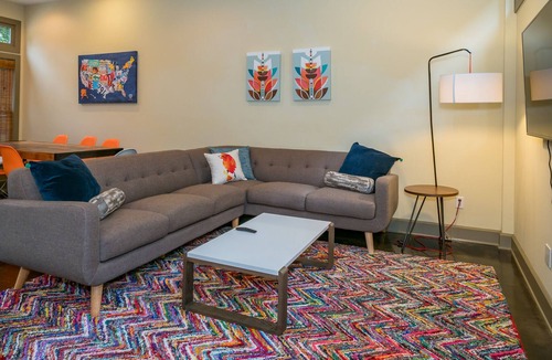 North Loop House | North Loop Home + Hot Tub - Northern Serenity 1!