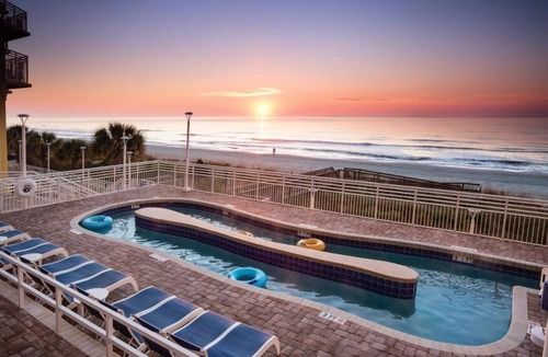Ash Cottage | North Myrtle Beach Cottage 3br/2ba. Minutes from Beach Access