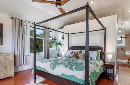 Mokuleia House | North Shore Gated LUX Estate 1 block to Sandy Beach | House + 2 cottages