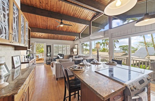 Ka'a'awa House | North Shore little Paradise w/AC, Mountain & Ocean Views: Pali Kai