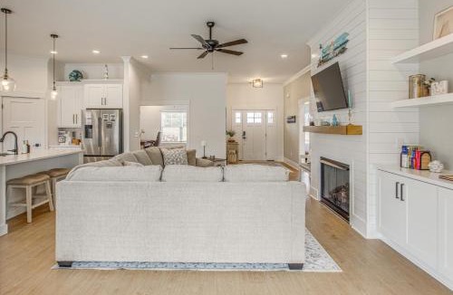 Loris House | Northern Grand Strand! New-Build Home w/Patio
