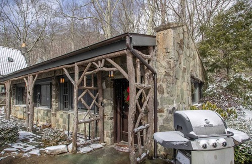 Linville Cottage | Nostalgic Cottage in Banner Elk