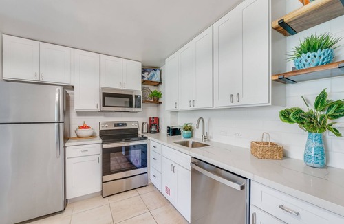 Napili Condo | NS C120 Remodeled Studio w Patio Pool Hot Tub