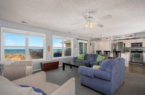 Kill Devil Hills House | OBX 4BR Oceanfront Cottage