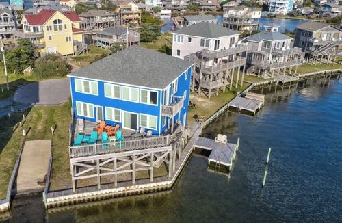 Avon Cottage | OBX Soundfront Cottage : Hot Tub, Boat Ramp, Dock, Sunsets, Complimentary Kayaks