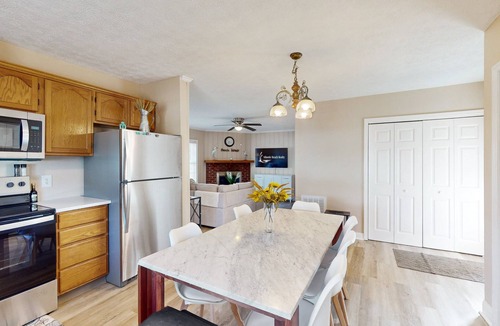 Salter Path Cottage | Ocean Breeze: Coastal home with patio, close to beach and local attractions