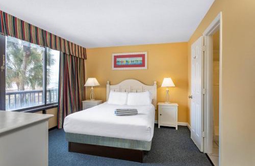 Cherry Grove Beach Hotel | Ocean Club Resort Myrtle Beach a Ramada by Wyndham