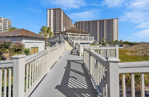Briarcliffe Acres Condo | Ocean Creek Lodge 2110 - Beautiful Resort - Upscale Condo