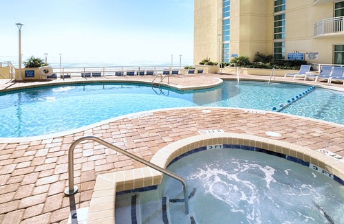 Ocean Drive House | Ocean Drive Beach, Beachwood Golf Club, 5 Pools!