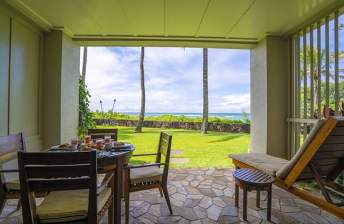 Kahuku Villa | OCEAN FRONT Luxury Villa - Stunning Ocean Views - Steps To the Beach -Central AC