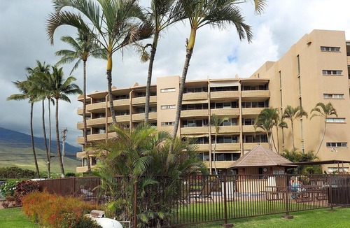 Maalaea House | Ocean Front Ocean View Island Sands Resort near Kihei, Maui, Hawaii