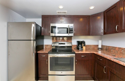 Waikiki Condo | Ocean & Lagoon Views