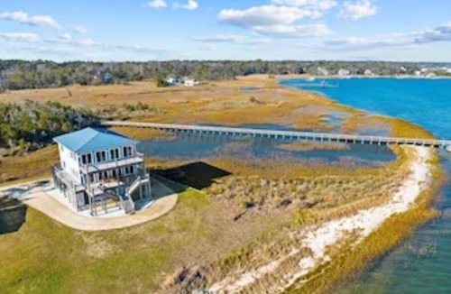 Myrtle Grove House | OCEAN VIBES ON THE INTRACOASTAL