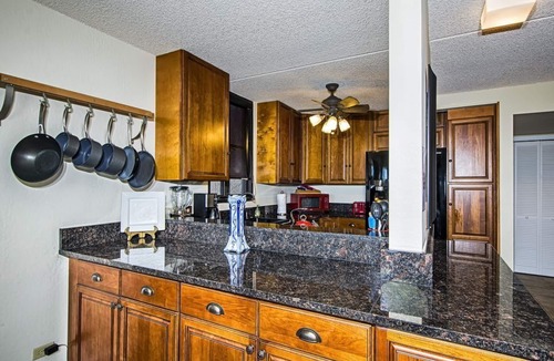 Historic Kailua Village Condo | Ocean View! 2 Br 3 Bath Condo In Town!